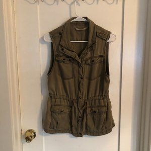 Military Vest (Green)